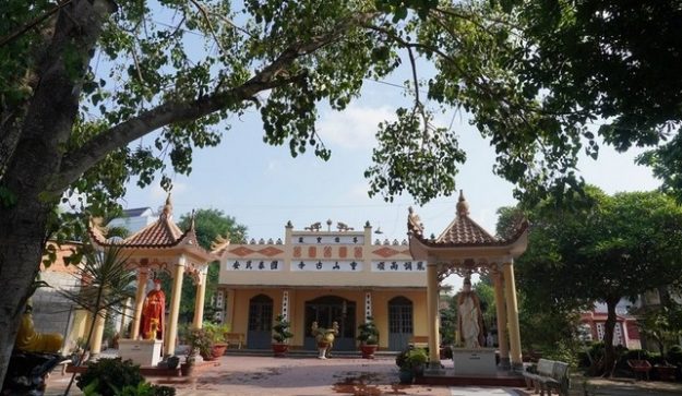 chua-linh-son-cu-chi (2)